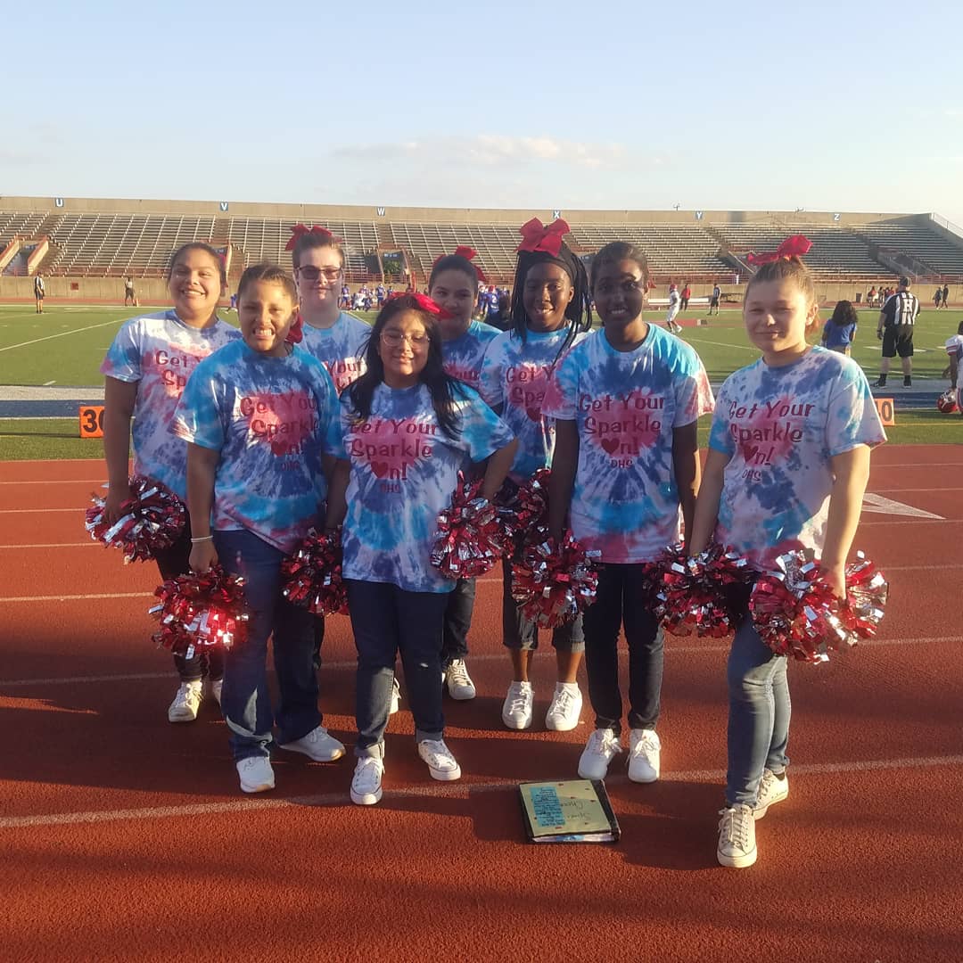DHSSparklers's tweet photo. Enjoying a beautiful night with the sparklers at the Spring football game 🏈💖 #dhssparklers #duncanvillehighschool #duncanvilleproud https://t.co/6YgluGB8Jq