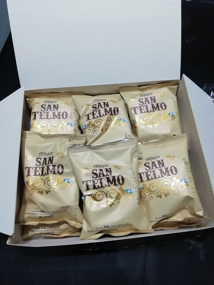 jorgefarola's tweet photo. Los mejores del condado!!
Tenían razón amigos @acoria1978 y @GONZALODELAFUEN
👏👏👏👏
💪💪👍✌️
Lastima el nombre... Pero bue... Todo no se puede!
#ALFAFOR...
#Alfajor
#Alfajores
#AlfajorSanTelmo
#AlfajoresSanTelmo https://t.co/yjxEIzTVPw