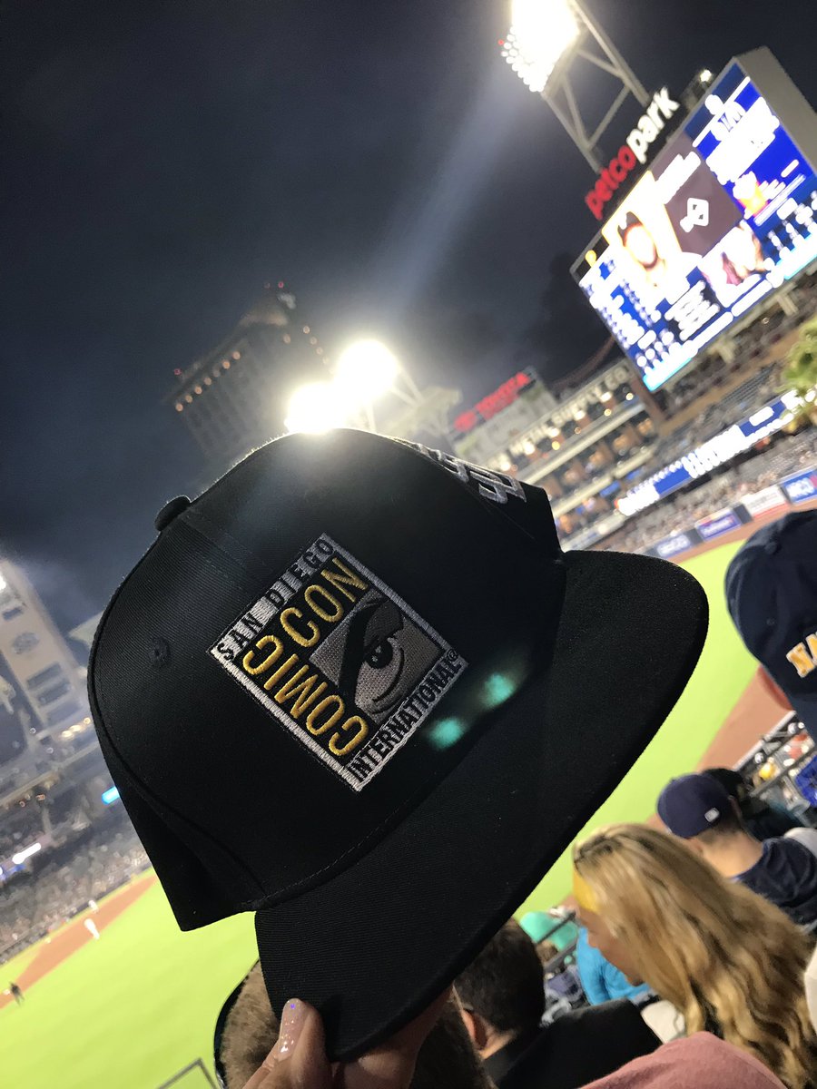 NikiAlejandro84's tweet photo. Came from Arizona for this!!! #FriarFaithful #ComicConNight @Comic_Con https://t.co/Rv50PPpqwm