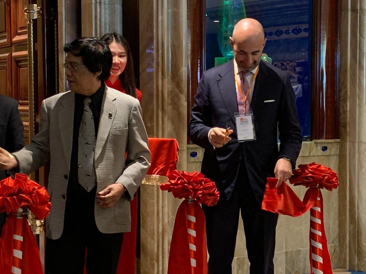ItalyinHCMC's tweet image. Consul General @dante_brandi opens the #VMARK Interior Design Week by the Vietnam Design Association in #HCMC: “Italy is not associated with design; Italy IS design. Ready to forge an effective alliance in the pursue of great design in #Vietnam”