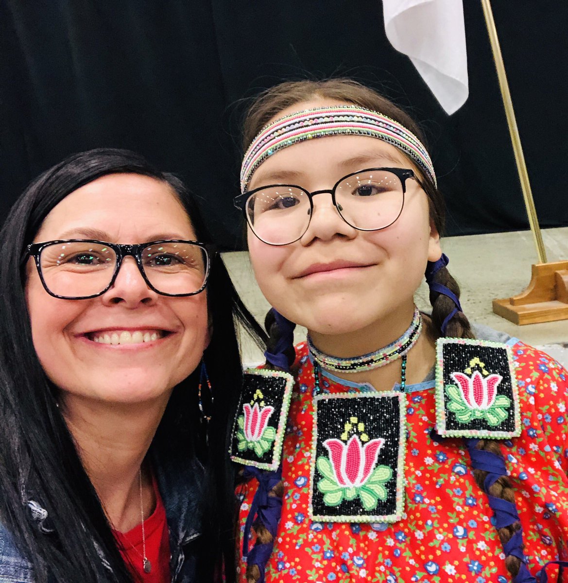 SJAM_Mustangs's tweet photo. Our principal, Ms. Lori and #SJAMer and #PowWowDancer Tyla had  a great time at the #WeAreCBE Pow Wow tonight at the Genesis Crntre. Tyla danced beautifully and made us all proud. There were lots of other SJAMers there too! 😊 https://t.co/nD05dDexJT