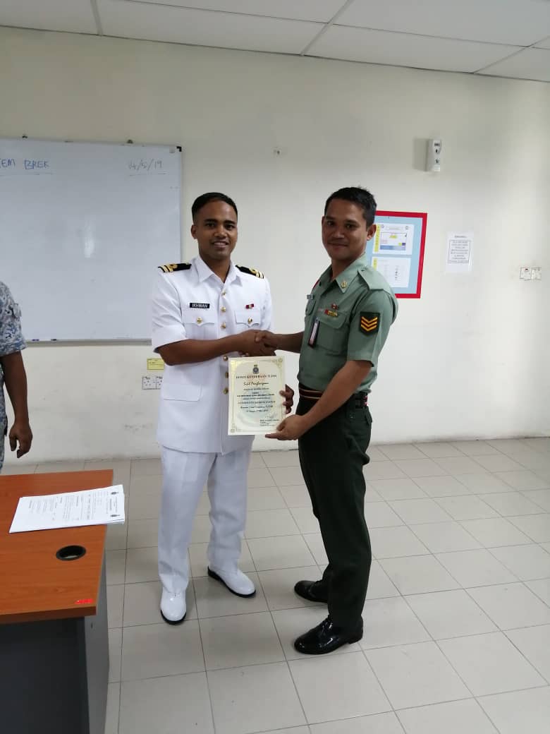 DK_TLDM's tweet photo. Selesai sudah kursus Automotive Braking System yang telah berlangsung dari 13 hinggan 17 Mei 19. Semoga ilmu yang dapat dikongsi bersama warga TLDM yang lain
#automotiveengineer
#tldm https://t.co/qz4spDvkdc