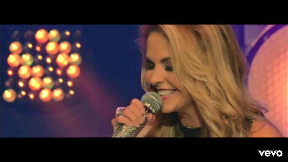 'Tudo acontece quando você acredita...' 😭❤ Está aí @LuceroMexico, só vem #BrasileiraEnVivo