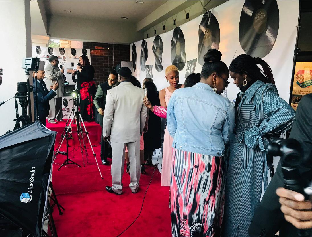 TheSpinAwards's tweet image. #SpinAwards2019
E-Jog with me down SPIN Memory Lane 
#2018 #RedCarpetMoment #GODDidThat
#Glory2HisName

◙ #DoAFavAFave Nominate ur fav thespinawards.com/submit
◙ Get TIX @ thespinawards.com/tickets 
◙ Oct 25-27 | Chaddick Theatre| Atlanta, GA  
WE STRICTLY HONOR CHRISTIAN RADIO