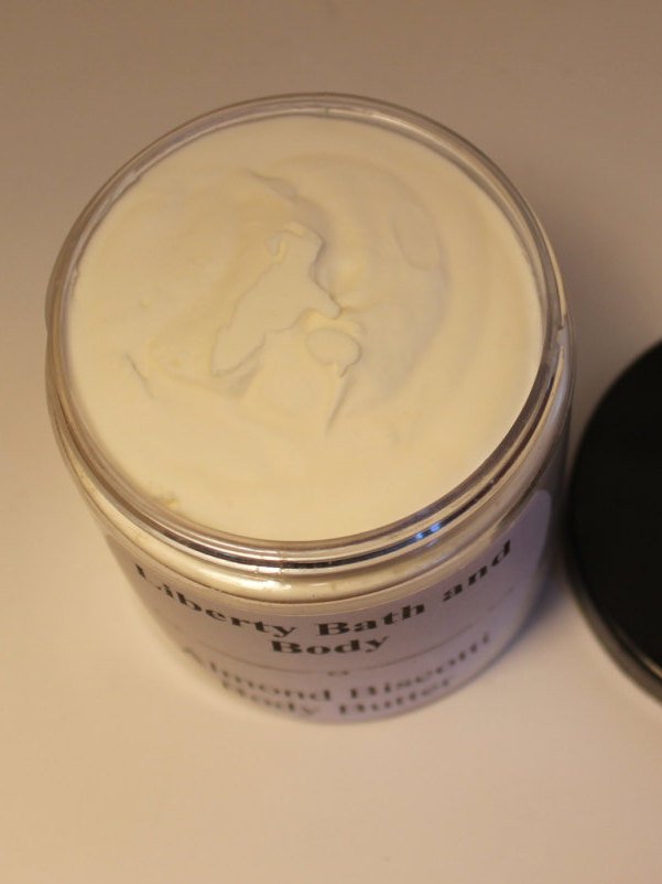 libertysoap's tweet photo. Whipped Body Butter, All Natural, Customize Body Butter, Vegan Products, Various Scents, Body Lotion, Moisturizer, Nourishing Skin, Dry Skin https://t.co/zOudJNgtG5 #LibertyBathAndBody #allnatural #Etsy #skincare #coldprocesssoap #DrySkinHelp https://t.co/yboxvSTe2k