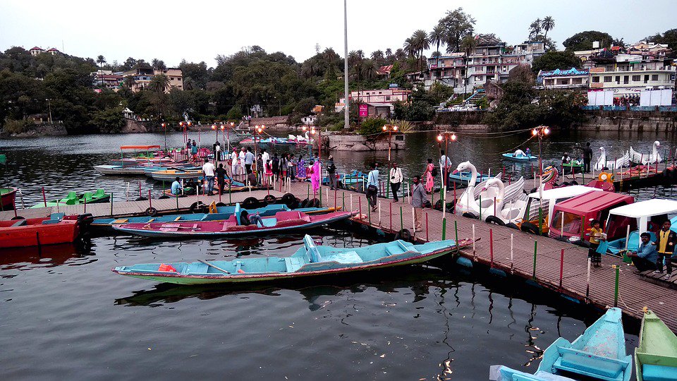 savaaricars's tweet photo. #MountAbu's Summer Festival to start today!
Read more about the Festival here: https://t.co/Vjbx6jkg2H
#Savaari
#FridayPick https://t.co/1gPufnhVvF
