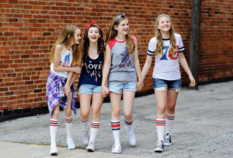 Tongue girl schoolgirl outdoor