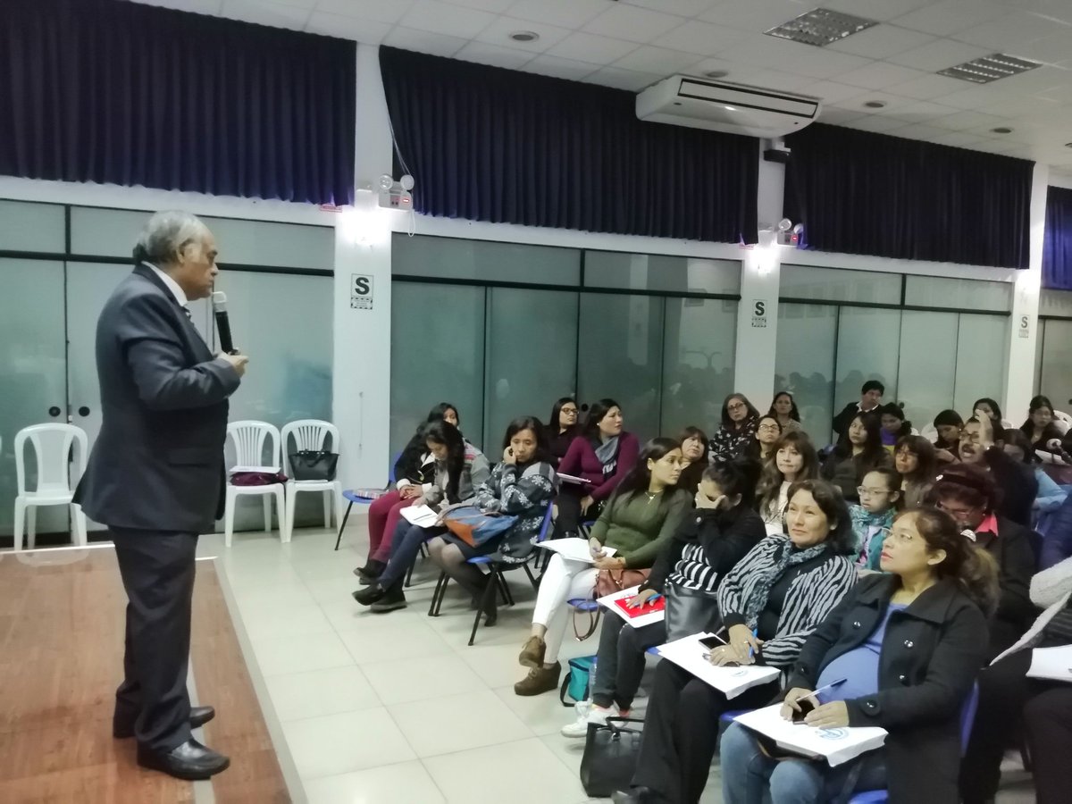 cpsplimaycallao's tweet photo. #programacontraviolencia #voluntariadoCPSP #Davidvillarreal
Hoy se inició la jornada de capacitaciones del Programa de Prevención contra la Violencia y Feminicidio del Colegio de Psicólogos Regional I Lima y Callao.  #Davidvillarreal realizó la inducción a más de 300 voluntarios. https://t.co/XhIexkL72e