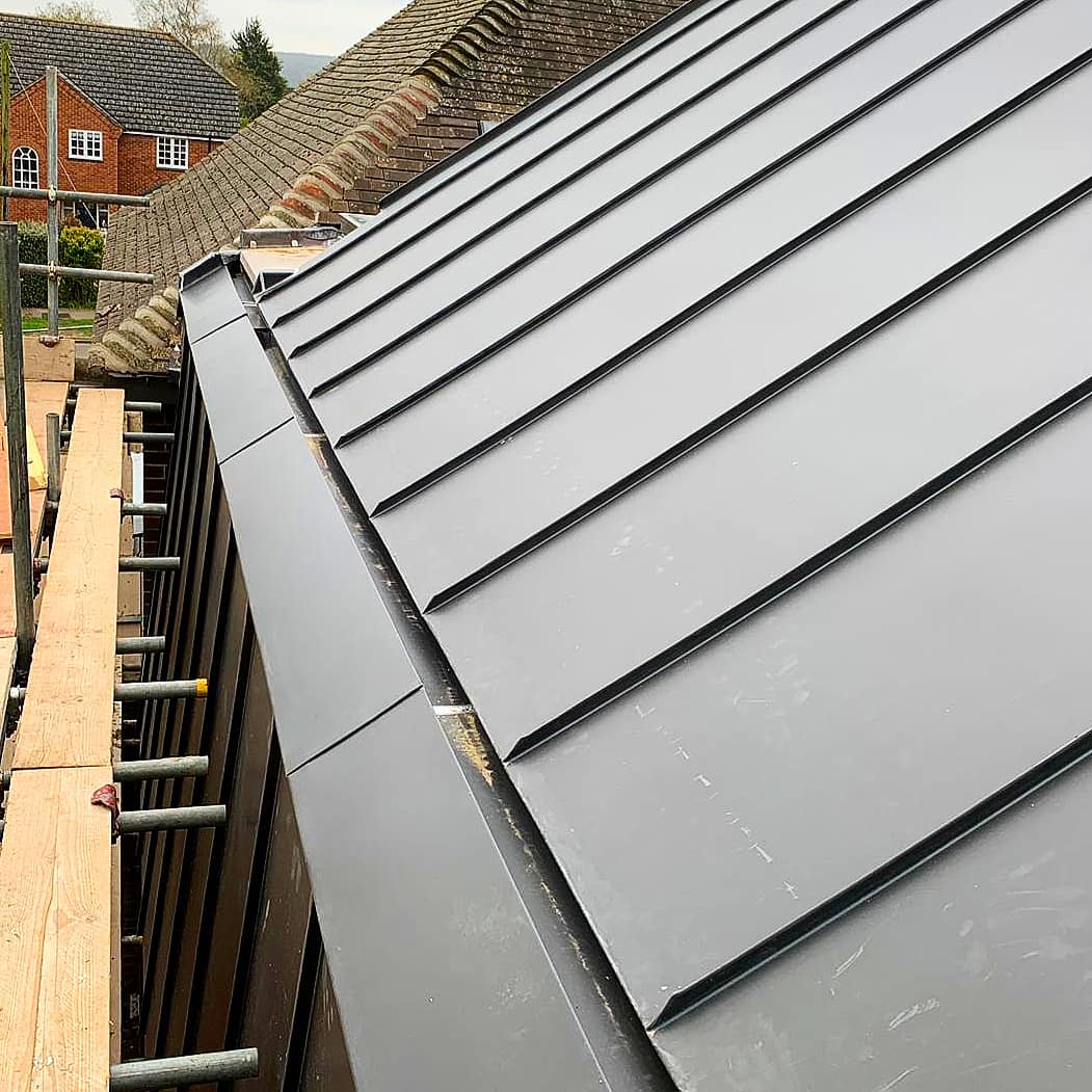 RacRoofandClad's tweet photo. A stunning job using VMZINC Anthra, warm roof construction. Another installation completed in Stamford by RAC. #zinc #cladding #roofing #construction #vmzinc #vmzinccladding https://t.co/4gFnDSyXvn