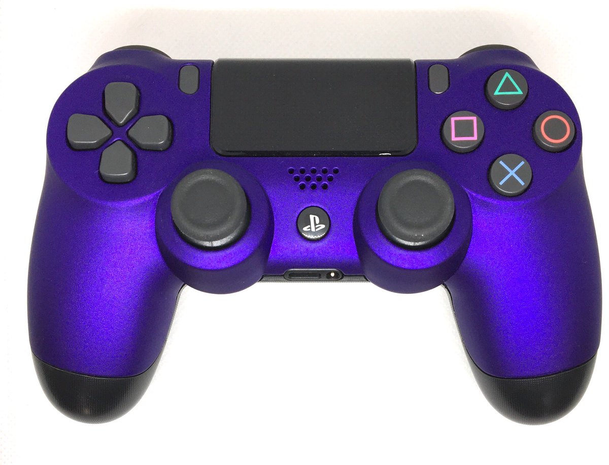 GeekServices's tweet image. Salut à tous, une nouvelle teinte disponible:
La « Purple Velvet » softtouch🍑
Effet extra mat avec un effet velours des plus Extra! Sublime😍
Possibilité d’integrer un pseudo ou logo selon vos envies✌🏻
#Geekcontroller #Ps4 #Velvet 
geek-services.fr