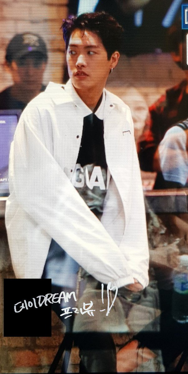 190517 goal 런칭 행사

#타쿠야 !!!!!!!!!!!! 🥰💕😭😍💙
왜 트위터 사진 4장 밖에 안되죠???!!!!!
이렇게 잘생겼는데??!!!!

#테라다타쿠야 #TAKUYA #TERADATAKUYA #タクヤ #寺田拓哉