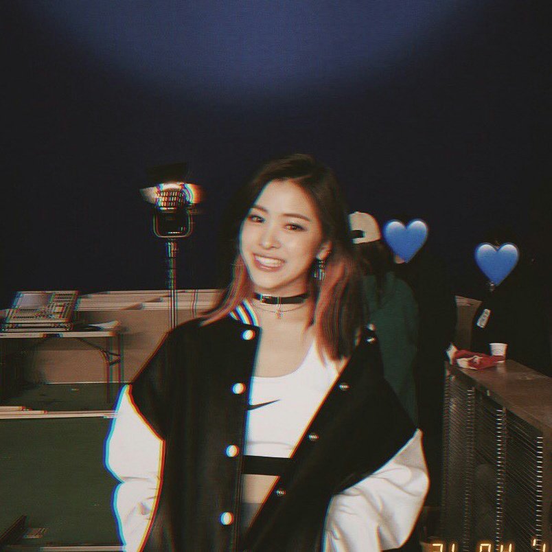 ryuaesthetic's tweet photo. #RYUNAlayout #ITZYLAYOUT #matchinglayout 
i really hope this wont be a flop so:
-pls like if saved
-pls rt if used
-dm me for requests
❤ https://t.co/pNZhmMZh90