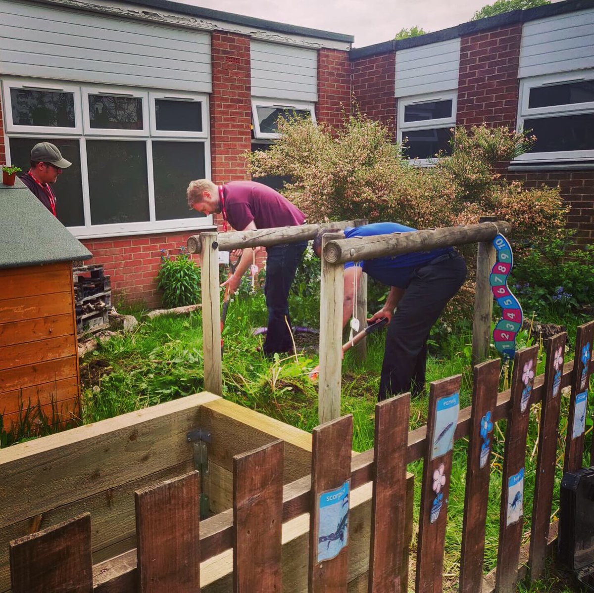 Today we’re at Norton Community Primary School where we’re installing a sustainable rain garden that will help to reduce #flooding! 💧🌳 #volunteering #soakitup #education #sustainability #environment <a href="/YorksWildlife/">Yorkshire Wildlife Trust - follow us on Bluesky 🦋</a>