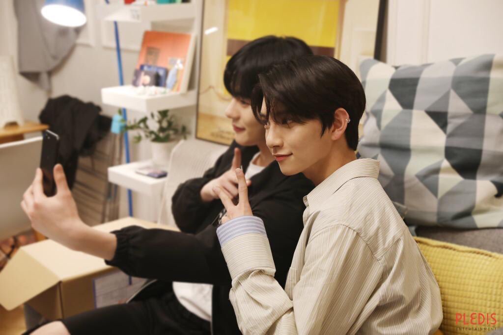 190516 BOY joshua & bomin took a lot more photos