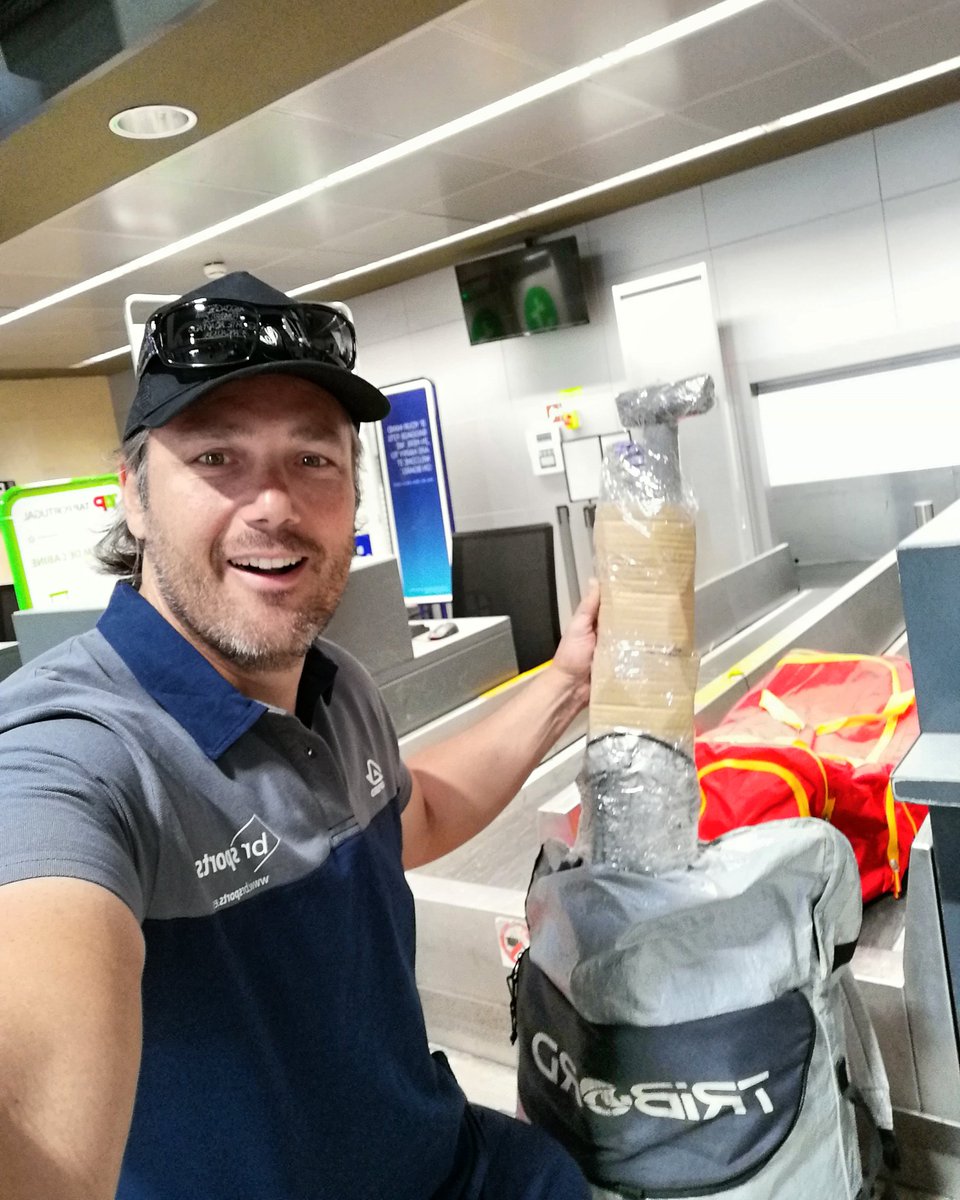 Llego la hora, aquí facturando el contrabajo q nos vamos de concierto, jajajaja.
Ya toca.

#empiezalafiesta
#paracanoe
#Europeo
#CopadelMundo
#poznan
#vamosqnosvamos

<a href="/SunriseMedical/">Sunrise Medical</a>
<a href="/Quickiewheels/">Quickie Wheelchairs</a>
<a href="/SanicorSalud/">Sanicor</a>
<a href="/AcostaOrtopedia/">Acosta Ortopedia</a>
<a href="/BRsports_es/">br sports</a>
<a href="/CNauticoSevilla/">Club Náutico Sevilla</a>
<a href="/INasociacion/">Asociación In</a>