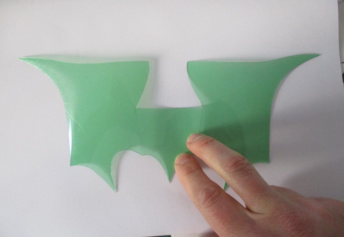 paperesk's tweet photo. Looks familiar? Yes, This shape is part of one of my papercraft models. Personal project
#gotham #darkknight #modeling #diy https://t.co/xvHSzvEzS1