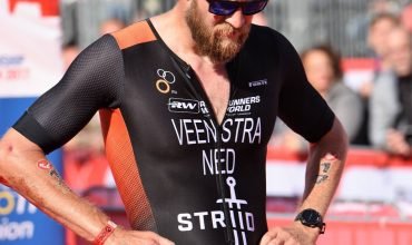 HetOmnium's tweet image. Na een succesvolle editie van de #wieleravond, organiseren we opnieuw een thema-avond in het Topsportzorgcentrum. Dit x op het programma? Triatlon! Opnieuw een inspirerende avond! Met o.a. #triatleet Jacob Veenstra en meer. Meer info + Tickets? bit.ly/2YuPDXu #triatlon