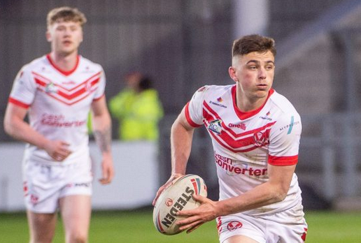 sthelenshotel's tweet photo. Watch the #Saints vs Salford Red Devils tonight at 1945 at the 1552 Sports Bar - Great drinks and food deals available #rugby #sports #bar https://t.co/vki6qJ15Lr