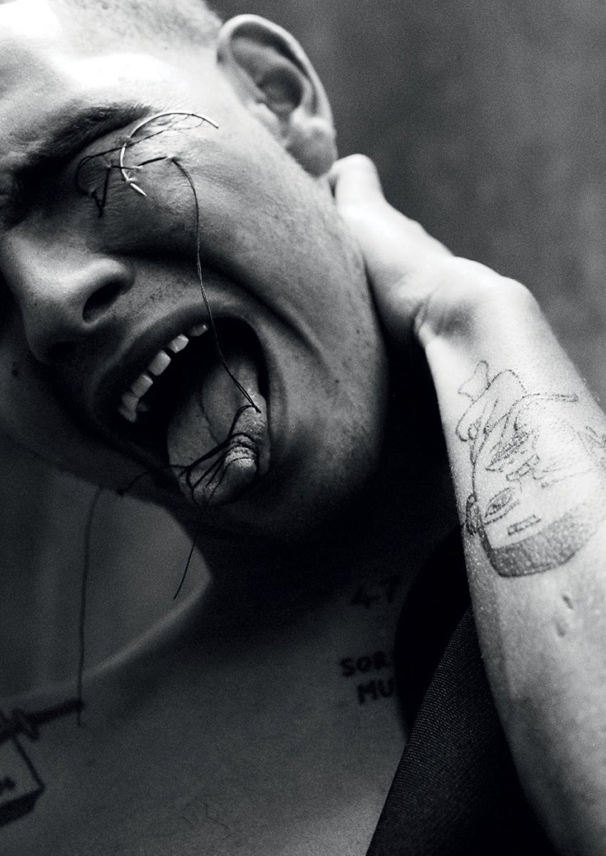 STONE AND SPEAR (@stoneandspear) on Twitter photo your boi <a href="/slowthai/">TYRON</a> for #kingkonggarcon #kingkongmagazine
Photography <a href="/oliviarosephoto/">Fluffy Empress</a>
Styling <a href="/Andrewdav1s/">Mr G</a>
Art Direction <a href="/stoneandspear/">STONE AND SPEAR</a>
Set Design @ Ciaran Linden Beale
Prosthetics @ Jimmy Owen Jones
Words <a href="/rdgwhite/">Ryan White</a> your boi <a href="/slowthai/">TYRON</a> for #kingkonggarcon #kingkongmagazine
Photography <a href="/oliviarosephoto/">Fluffy Empress</a>
Styling <a href="/Andrewdav1s/">Mr G</a>
Art Direction <a href="/stoneandspear/">STONE AND SPEAR</a>
Set Design @ Ciaran Linden Beale
Prosthetics @ Jimmy Owen Jones
Words <a href="/rdgwhite/">Ryan White</a>