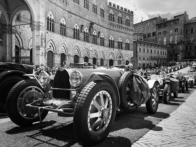 federicaadamoli's tweet photo. #italy 🇮🇹 #federicaadamoli #picoftheday #mydaysoff #instahub #instagood #iphone8 #instamood #instadaily #iphoneonly #instagramhub #1000miglia2019 #1000miglia #vintagecarshow #vintagecars #bugattit35 #bugatti #siena #tuscanybuzz https://t.co/0k5AET0HWV
