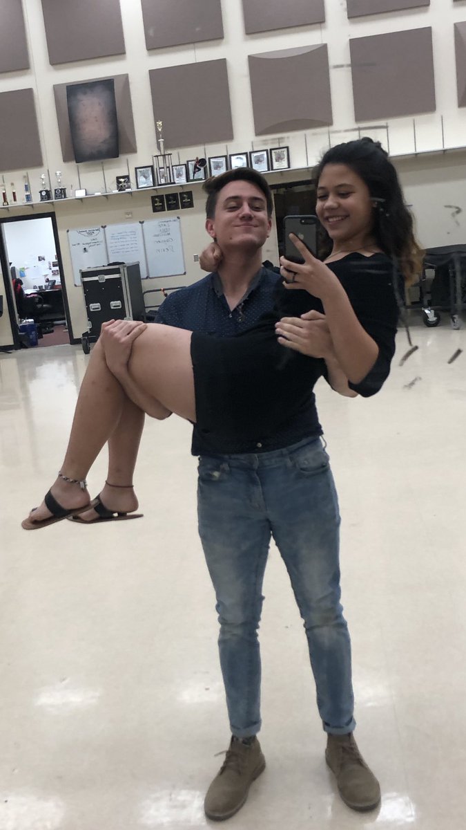 HAPPPPPPPPPYYYY FREAKING BIRTHDAY JENNY MAY! My best friend and a lil brat.. but now.. I guess you’re more of a big ol brat!! I hope you have a fantastic bday and enjoy being 16. I love you so incredibly much Jennifer, he he he.🤟🏻😍💗🥰 🎊 🎉 🎊 🎉🎊🎉