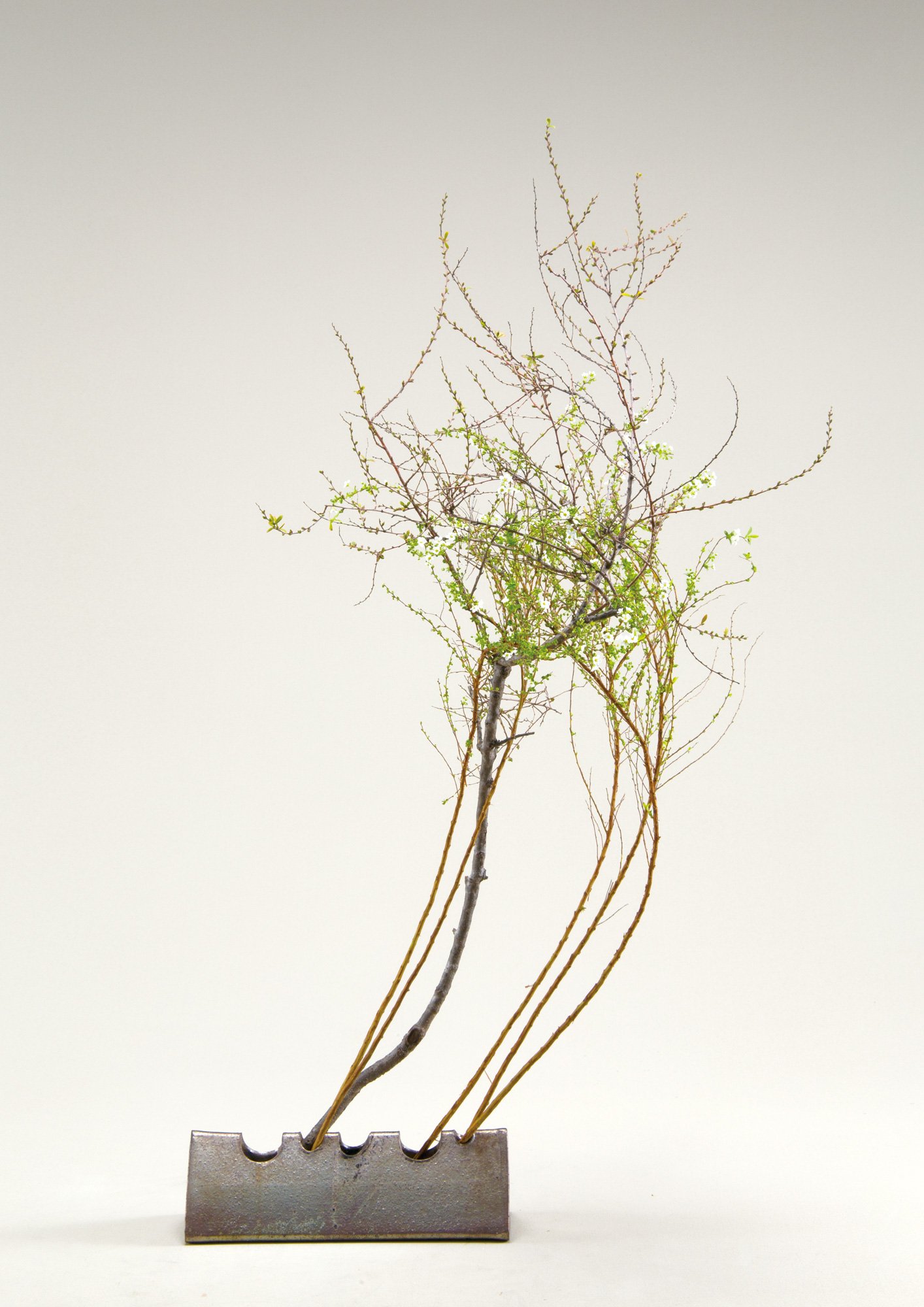 龍生派 華泉好 置月 花器 箱付き 龍生派家元 華泉好 置月 花器 金属製 生け花 華道