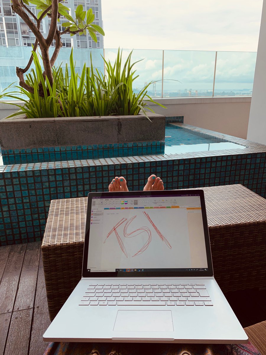 FrauBiBau's tweet photo. Heute ist wieder Learning-Day @MicrosoftDE und jeder darf ganz individuell lernen - egal was, wie, wann & wo! Ich beschäftige mich mit der Technical Skills Initiative. Und wer bei uns intern auf Yammer ein Bild mit unter #welearnitall postet, trägt zu einer Spendensumme bei. 😍 https://t.co/2MqencfDyV