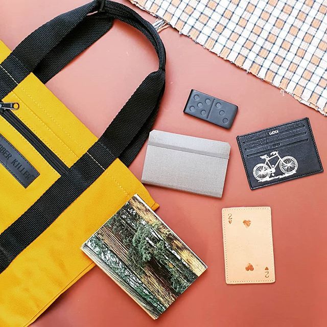 summer_made's tweet image. Especially for Papa, Papi, Daddy❣️ Lovely gifts idea for Papa is waiting for you 👀 Perfekt, Smart and Gentle 🎅 Shopping with code:ilovepapa and get 20%OFF for Papa collection 🤟 @summermadeshop until 30 May! Hurry up! 🌪
°
°
°
#summeryoureverydaylife #papablogger  #mamablo…