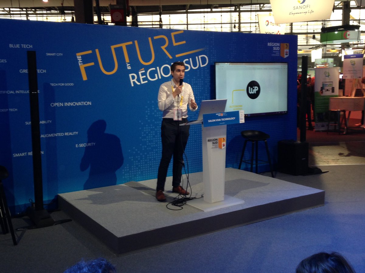 KSIecm's tweet image. Nous commençons la journée par un pitch de @Anton1v, président du mandat 2016 de KSI, qui nous présente sa start-up WIP - qui réinvente le traitement des déchets - lancée suite à @LesEntrepAM en 2018 🏅 Merci à @MaRegionSud de mettre en valeur la GreenTech 💚

#WeAreJE #10ansKSI