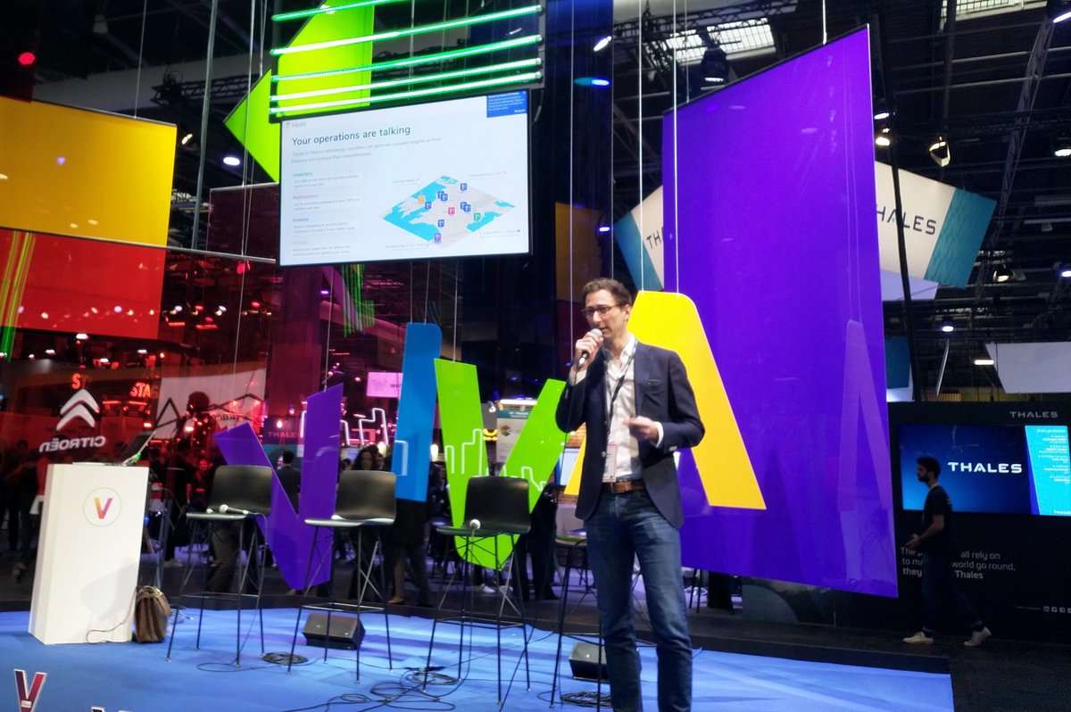 IncubTelecom's tweet image. Ce matin a #Vivatech nos amis de @hiboo et @beyable se partagent la scène de #pitch @LoxamCorporate ! On commence bien cette 2ème journée ! 😎