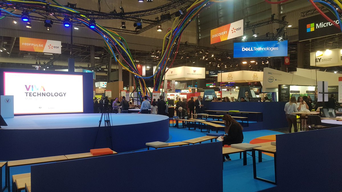 StephaneatDell's tweet photo. Day2 at #VivaTech. Come and meet #DellTech experts for #startup speed dating  this morning at the #VClounge #DfE  #DWEN https://t.co/aIwPK7UldJ