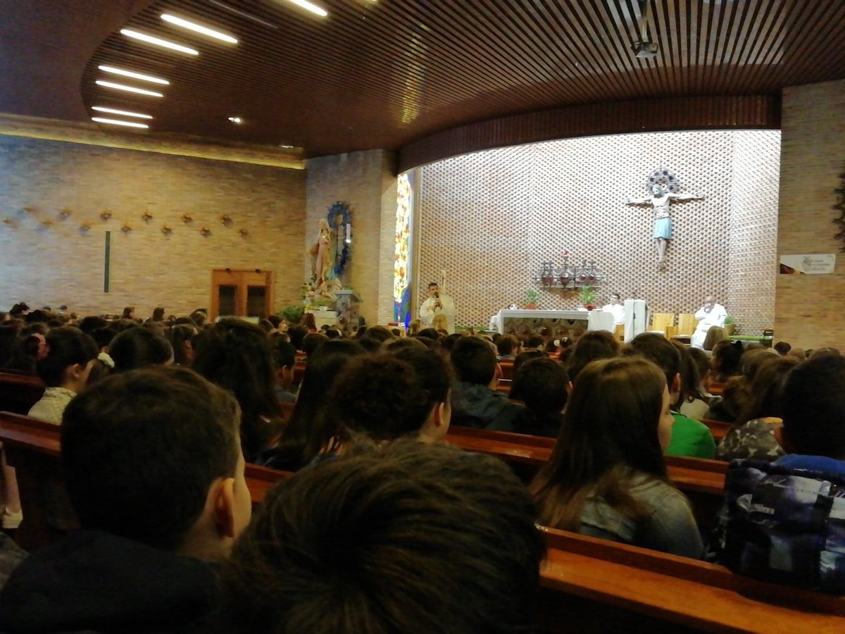 Oración a María en la Iglesia del Corazón de María con <a href="/claretaranda/">Claret Aranda</a>. #fiestasclaretaranda