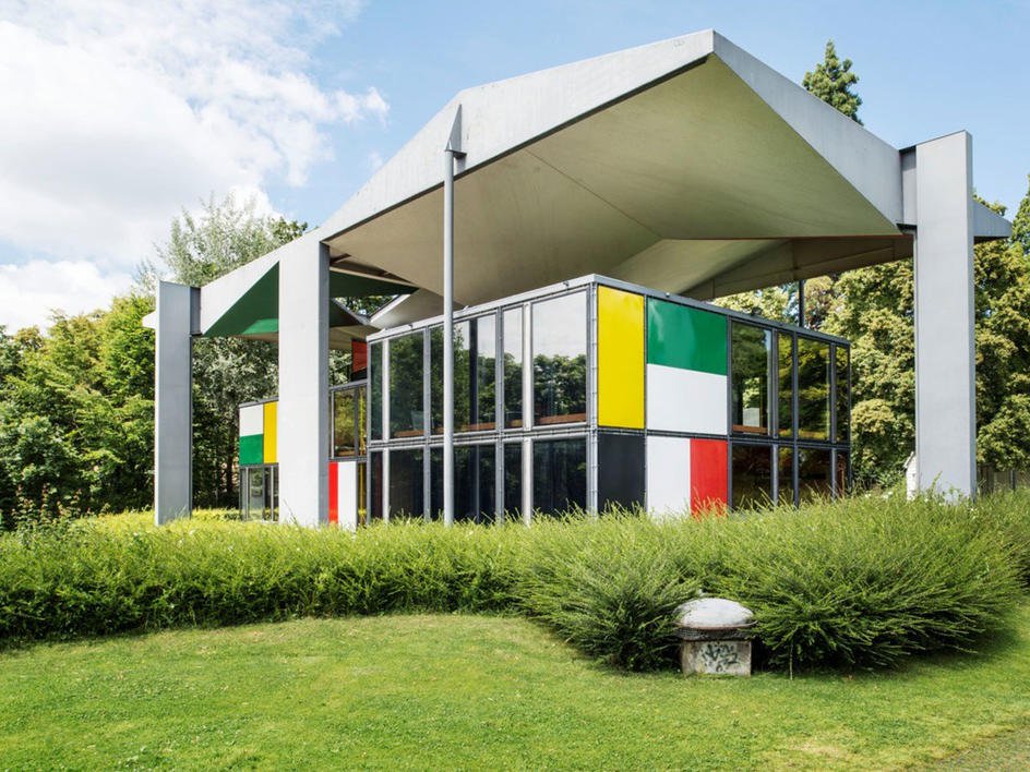 Now open after extensive renovation: #PavillonLeCorbusier, an architectural jewel made of glass and steel at #LakeZurich. The last work by #LeCorbusier offers an exclusive setting for events with up to 100 persons. #eventprofs #meetingprofs #meetinzurich zuerich.com/en/visit/attra…