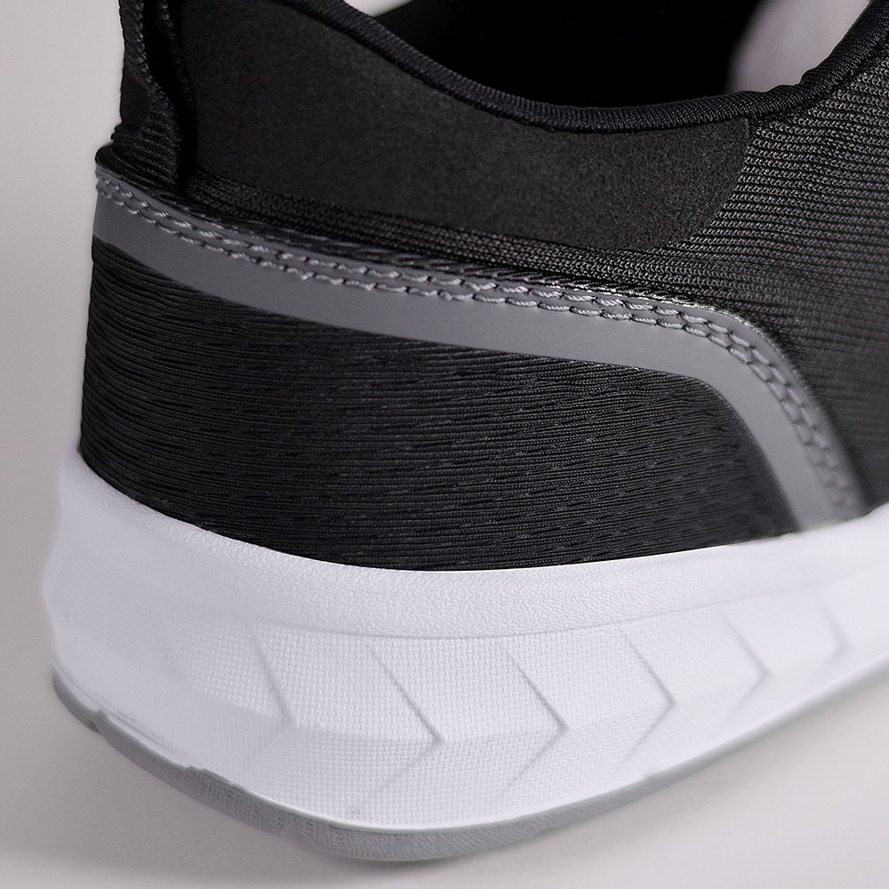 Improve your balance with our Women’s tyfo 16 Sport shoe.

Crafted to compliment every part of your foot.

Shop now: tyfosports.com/womens-tyfo-sh…

#sports #fitness #health