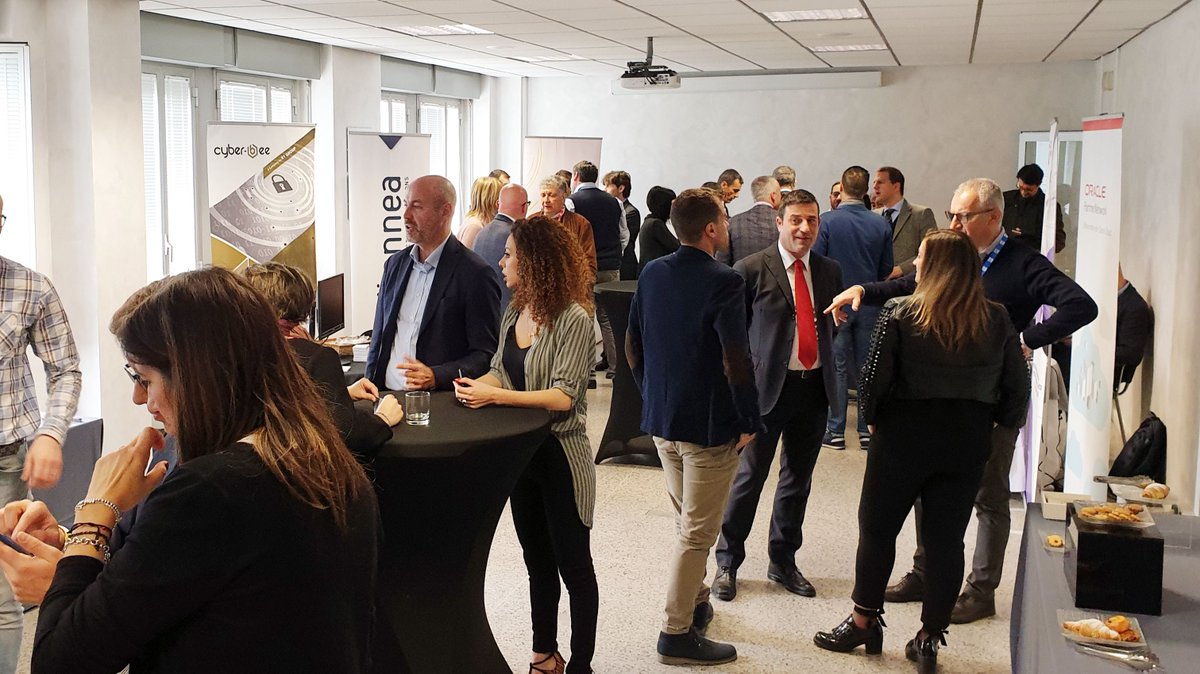 YourVoiceSpA's tweet photo. Oggi ci trovate agli #R1OpenDays l'appuntamento con le tecnologie del momento organizzato da @R1Group!
@Citrix_Italia @JabraItalia @OracleItalia @CheckPointItaly @Cynet360 @DienneaMagNews
#Technology #madeinitaly #digitaltransformation #customerexperience https://t.co/FOiOl129MX