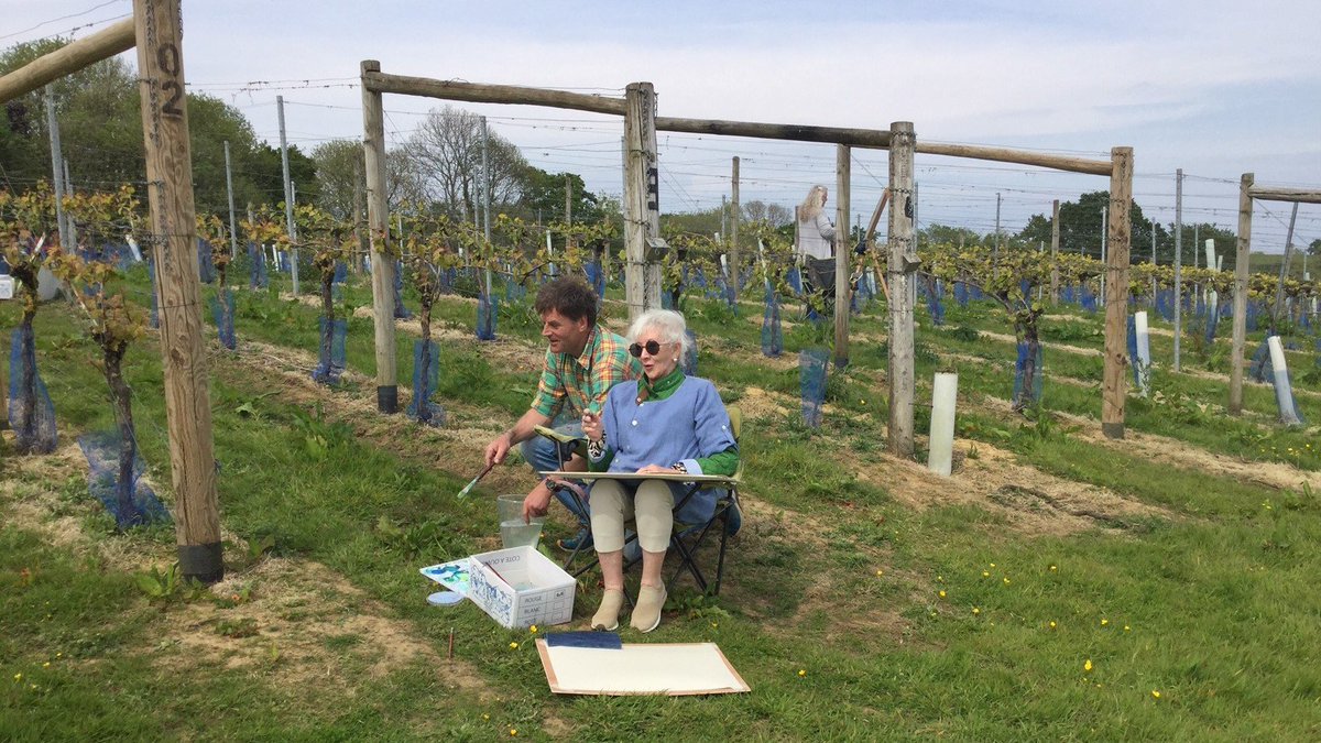 furleighwine's tweet photo. What a fabulous day we had painting 'Plein Air' in the vineyard under the expert eye of @RobertInnes64. A delicious lunch was delivered by @hungry_mule, enjoyed with a glass of the new Bacchus 2018, and we toasted our tutor’s birthday with Classic Cuvée. Here's to the next event! https://t.co/LQmfLYN8bO