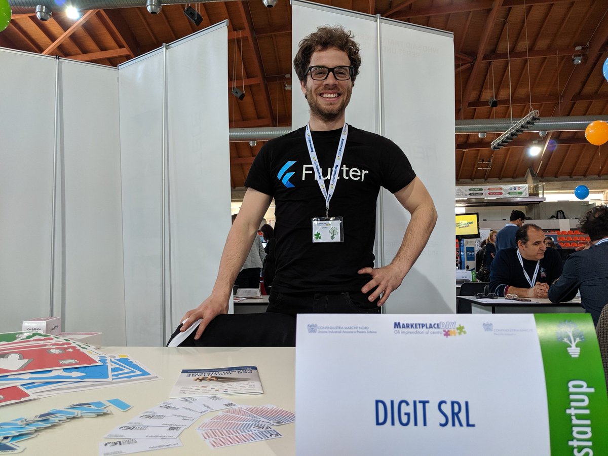 DigitSrl's tweet photo. Allo stand di Digit Srl al #MPD2019 abbiamo esagerato con le dimensioni dei gadget @FlutterDev @uniurbit https://t.co/fiXpS0QS8o