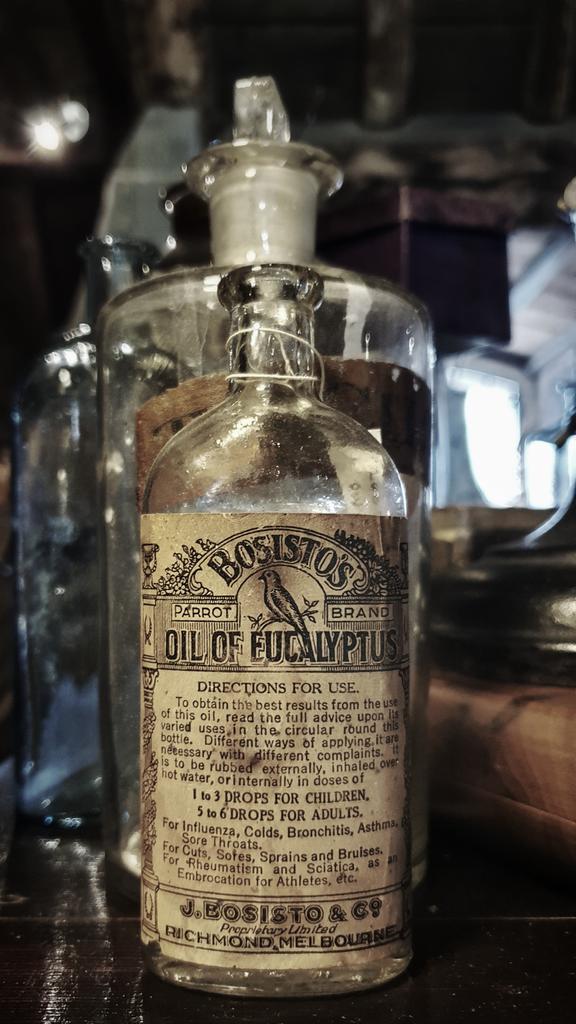 OldOpTheatre's tweet photo. Friday's #BottleoftheWeek time is here!
We found this beauty with a label containing full instructions on what Bosisto's Oil of #Eucalyptus was used for in Australia!!
*Warning: Do not try this at home! Always consult a doctor or pharmacist from the 21st c.! #histpharm #histmed https://t.co/5A1TI3OvO9