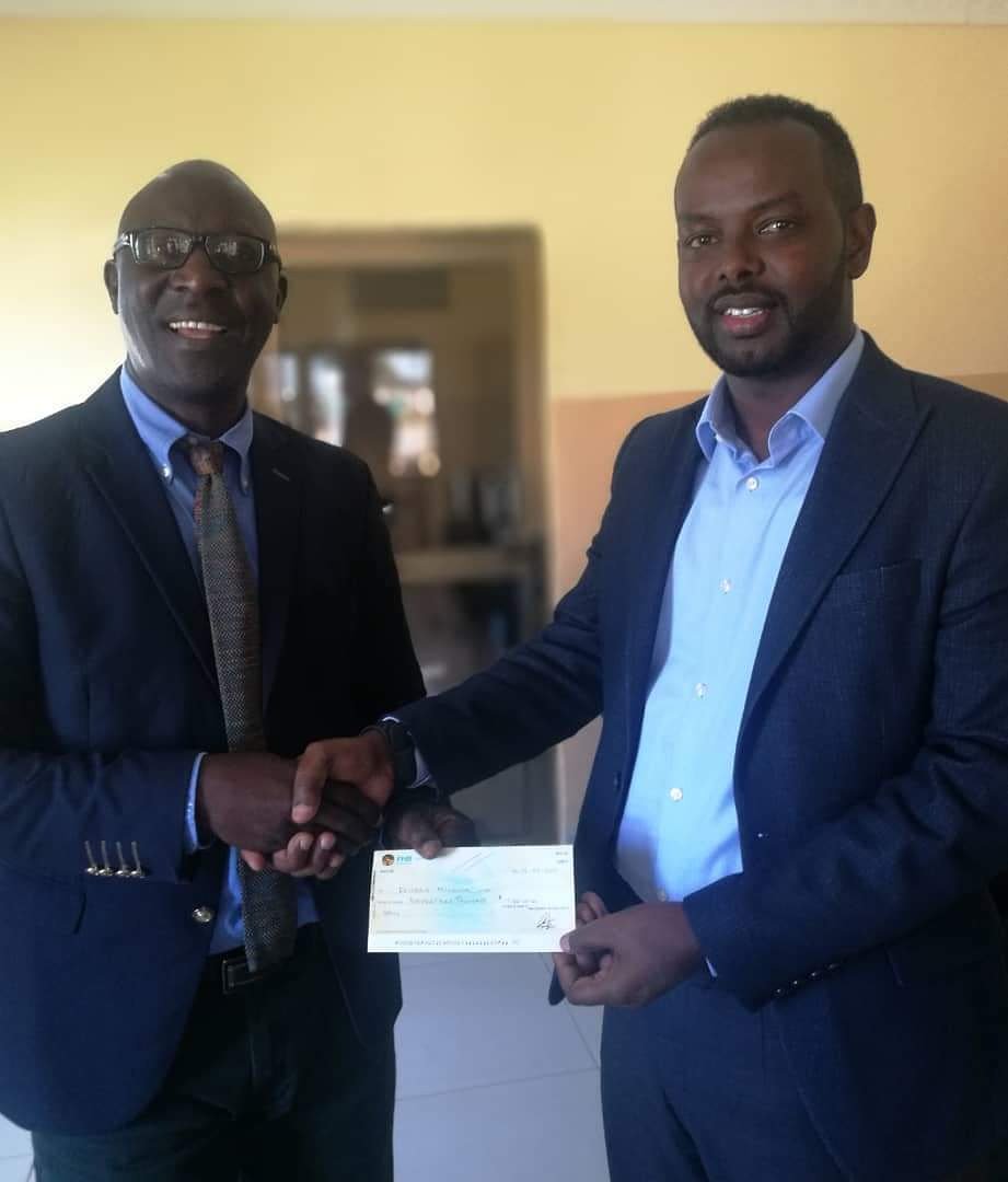 Mwebantu's tweet photo. POWER OF SOCIAL MEDIA: 

THANKS to a Ndola businessman Chief Executive Officer of hibo group of companies Mukhtar Deria who has donated K17,000 to UNZA third year medical  student Reuben Mulenga  to help the student who was selling doughnuts to pay for his school fees. https://t.co/kVXsddmKOm