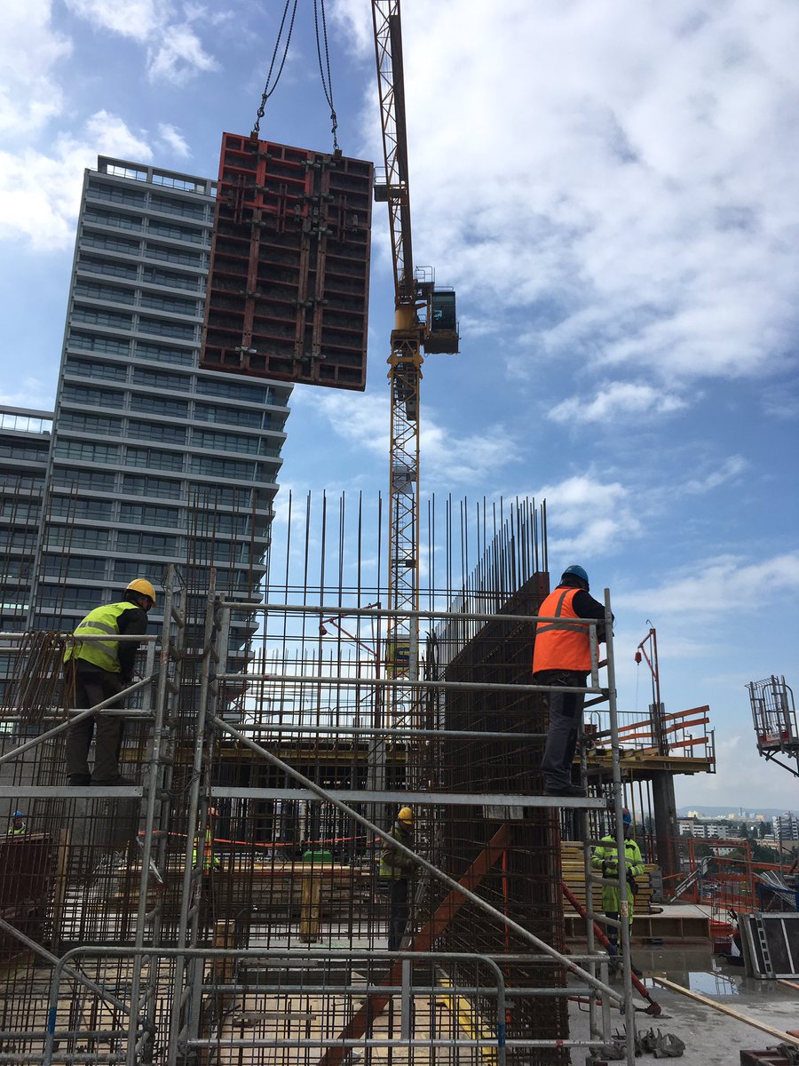 henrikdavidsso2's tweet image. Safety tool-box talk and Safety visit at #skanska project Parkview in Prague. Parkview is a 17 000 m2 office building. Interested in more information/contact, see lnkd.in/g3yeNCq. #actandreact #worksafeornotatall #careforlife