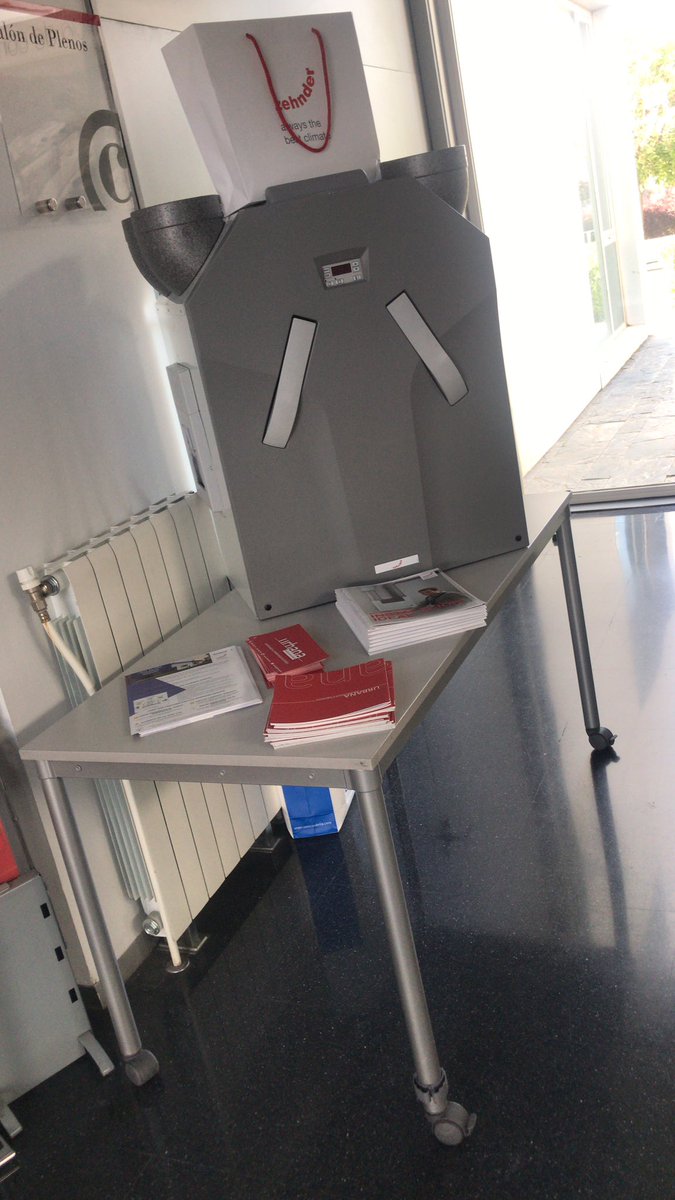 Sotec_LC's tweet photo. ¿Y si empezamos por reciclar y filtrar el aire que respiramos para aprovechar al máximo las instalaciones de nuestro hogar con la #ventilacionMecanicacontrolada y obtener un alto confort?. @ZehnderIberica #Feriapymesostenible #FeriaPyme #DíaDelReciclaje https://t.co/YyAcqUJ36u
