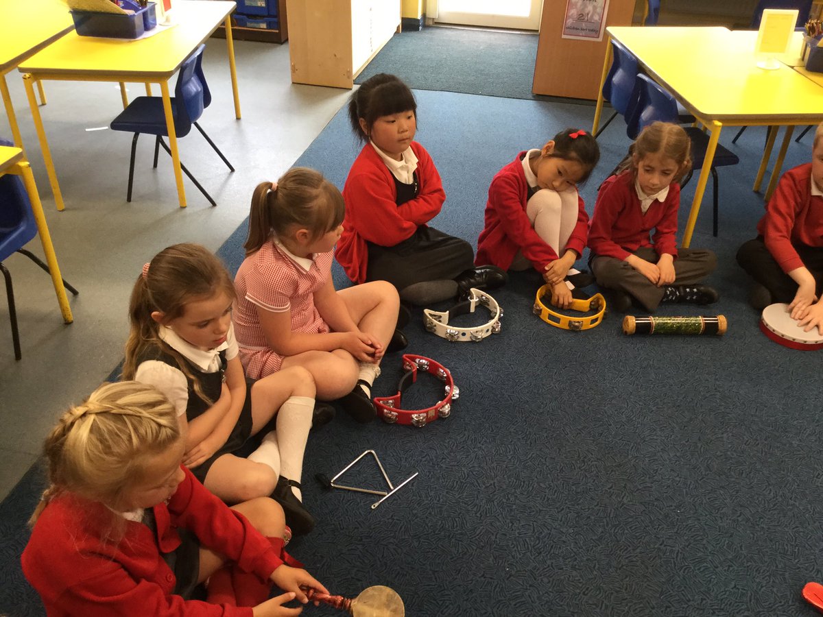 stlaws_KS1's tweet photo. Year 1 loving their music lesson with Miss Davison today.🎼🎼🎼🎼 https://t.co/R7AM3s29fM