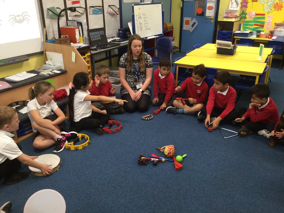 stlaws_KS1's tweet photo. Year 1 loving their music lesson with Miss Davison today.🎼🎼🎼🎼 https://t.co/R7AM3s29fM