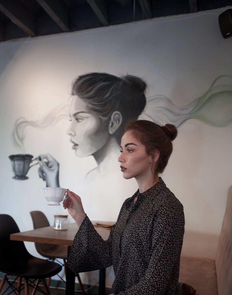 arberhalili94's tweet photo. ...and she became ALIVE. #Prishtine #CupofTea #ArtThroughArt #PersonalConcept https://t.co/ASmItLnwVH