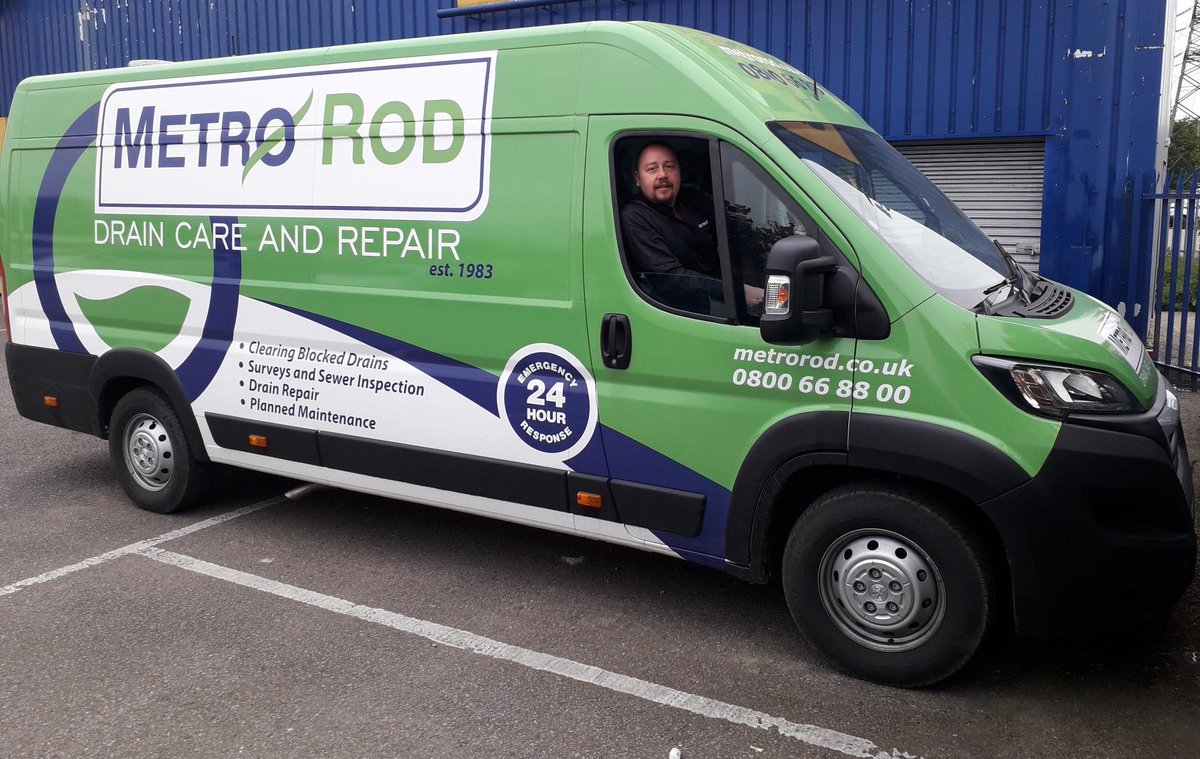 We are happy to announce the arrival of our spick and span, new green vans! Here is the first of 3 new vehicles and our engineers are settling in nicely!

Don't forget to look out for our new vans on the roads near you!🍏🌟

Call us on 01293 989 345 if you require our expertise!