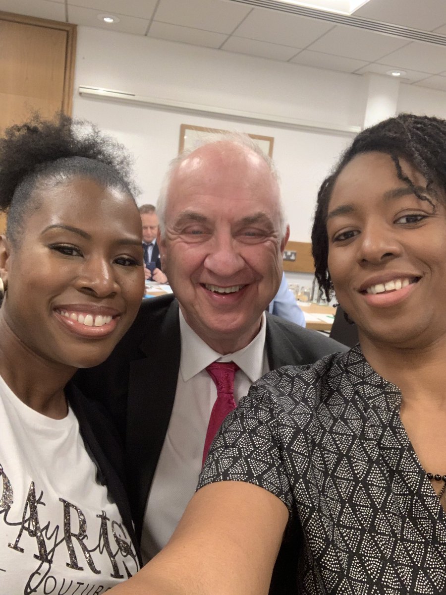 GeorginaJames76's tweet photo. Attended a session hosted by SSE @ssemidlands and the WMPCC @WestMidsPCC to discuss community led approaches to tackling violent crime across the West Midlands.  Met some amazing people making a real difference like @NuGenO_Doors @all4oneCIC To read more https://t.co/7H4uZe3uCG https://t.co/iDHeQI78IT