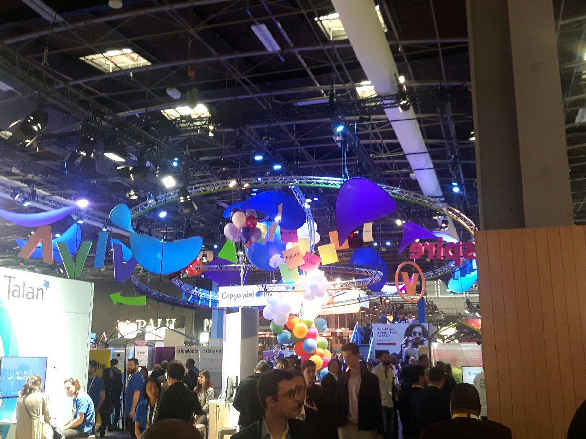 Manu_Incub's tweet photo. C'est parti pour @VivaTech 2019 ! Rencontrez les fondateurs de #PLUSSE et beaucoup d'autres #startups d'@auvergnerhalpes comme @PrediSurge @mealcanteen @tilkeeapp @EnModeUP #RED @Lyko_app  @SuperConnectr_ @Lilismart_fr ... #vivatech https://t.co/3Vli4YguHn