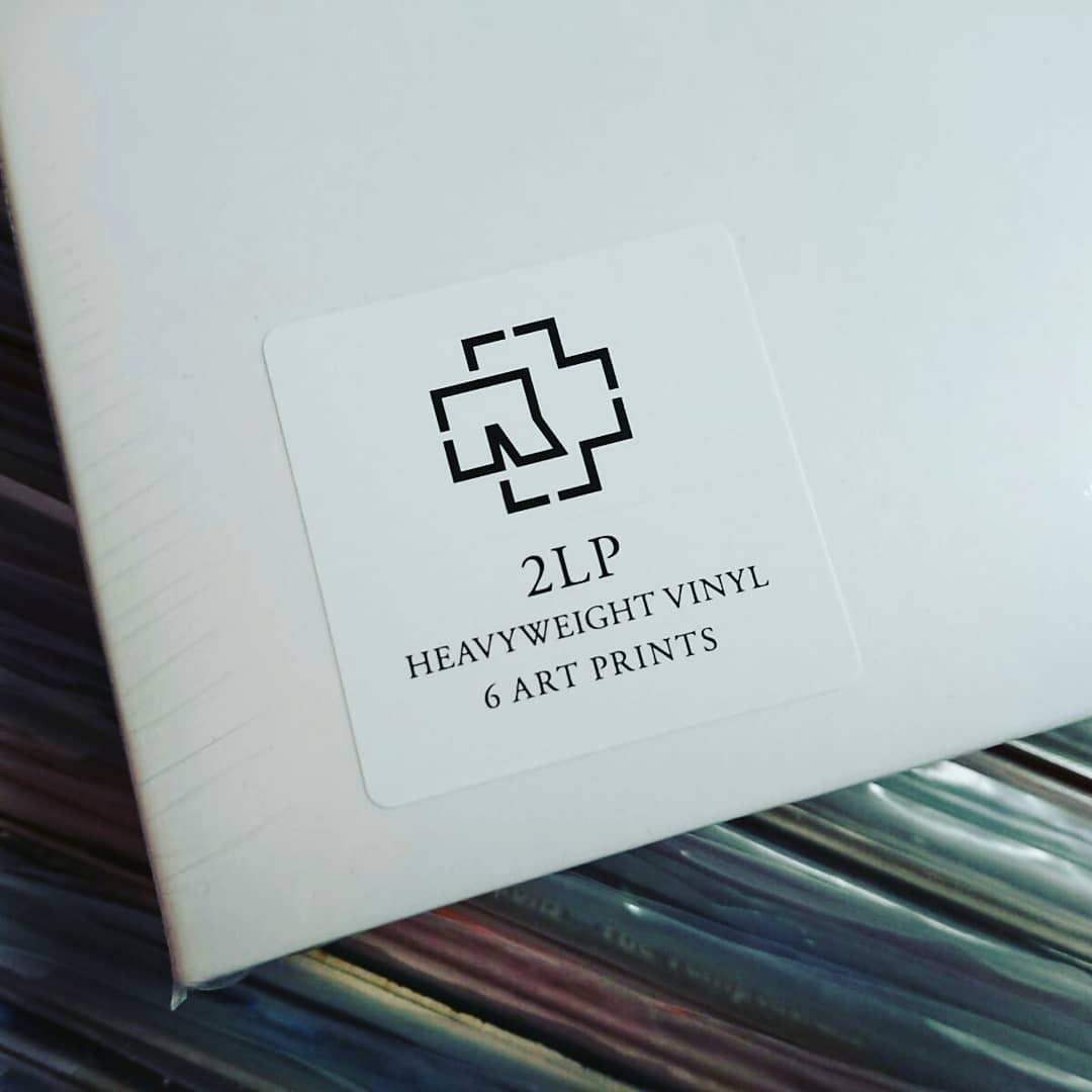 Just in at Gatefold - Rammstein return! Brand new music from Rammstein for the first time in a decade 😱
-
Shop at Gatefold Music &amp; gatefoldmusic.com 😄
#vinyl #recordstore #NewMusicFriday