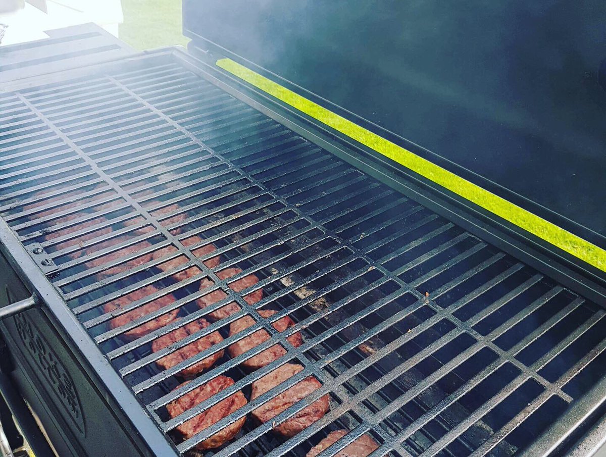 penleyscafe_bis's tweet photo. Pictures from a BBQ we catered for last Saturday evening @ Middleton Tyas... what a fabulous evening had by all #outsidecatering #bbq #bespoke #food https://t.co/rLx9T9pXt5