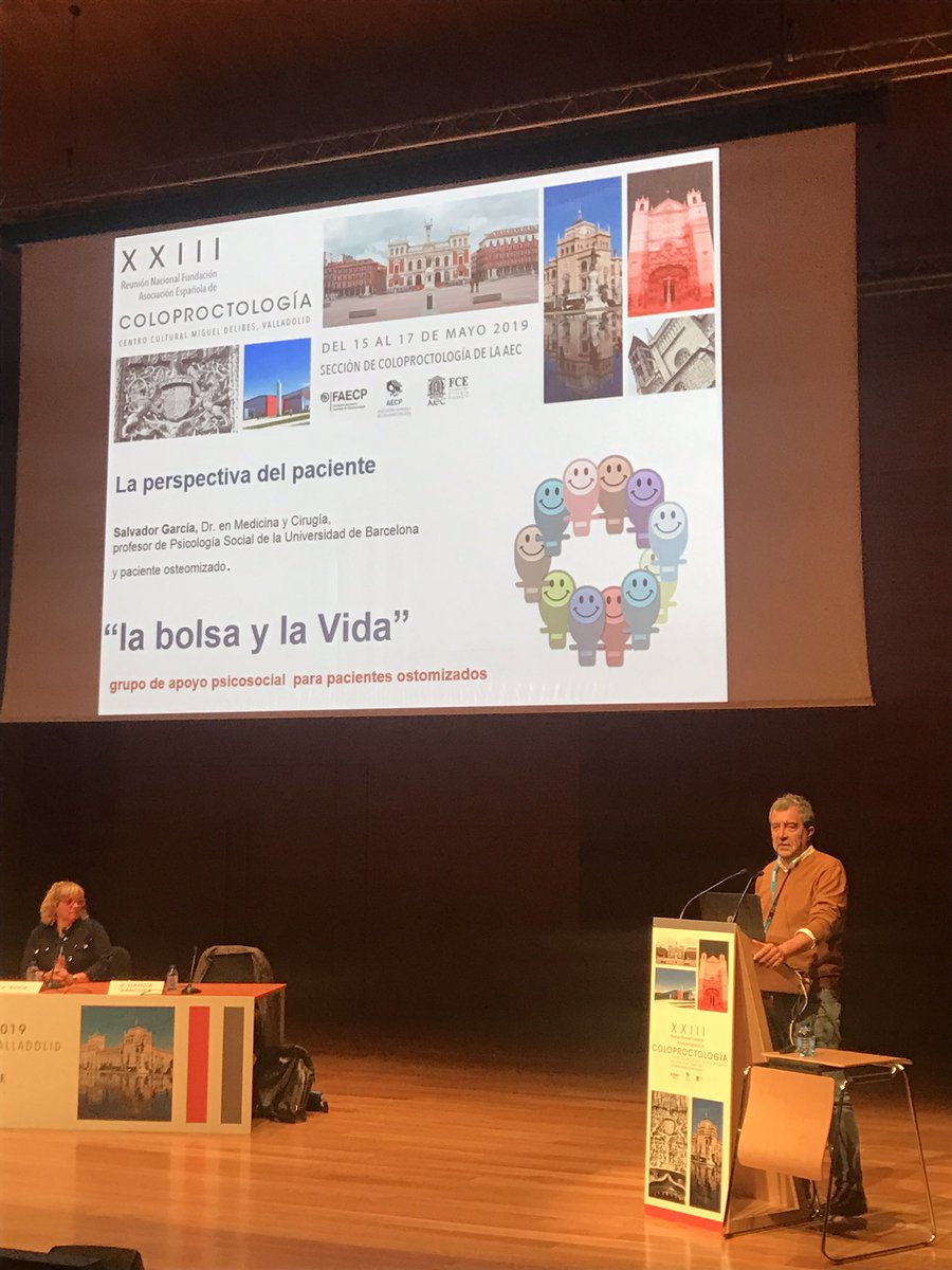 frasson_matt's tweet photo. "Surgeon' s empathy with the patient improves surgical results. It' s not about ethics, it' s science!" #rnaec2019 #labolsaylavida https://t.co/cMeuJ8NC9k